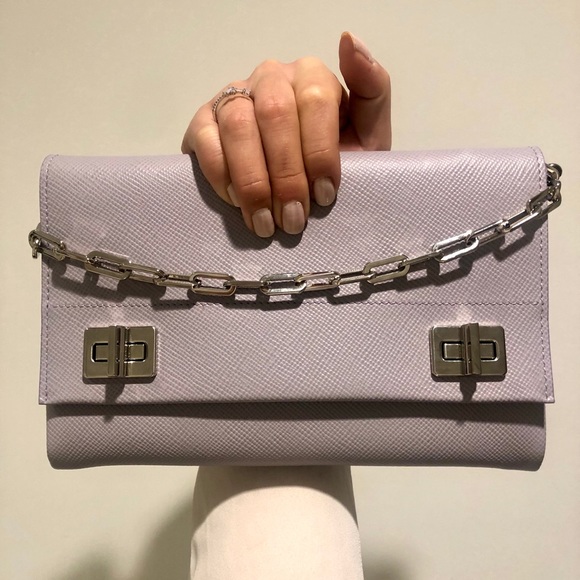 prada saffiano flap bag